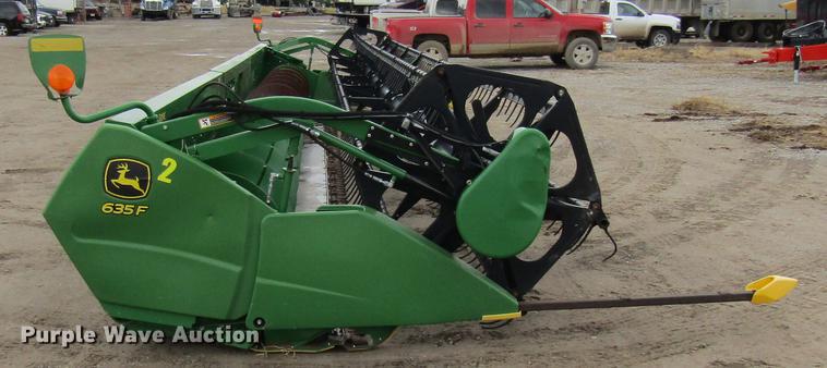 image for item DE5970 2012 John Deere 635F flex head