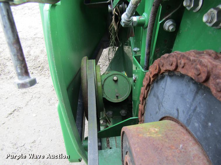 image for item DE5970 2012 John Deere 635F flex head