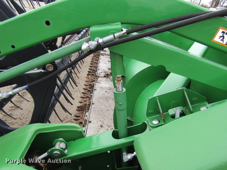 image for item DE5970 2012 John Deere 635F flex head