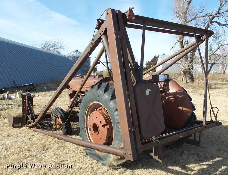 image for item DF2882 McCormick-Deering W9 tractor