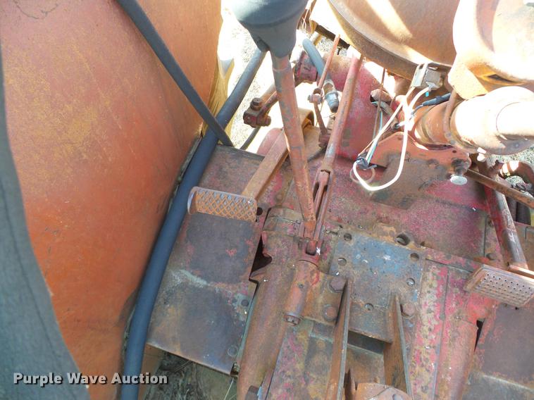 image for item DF2882 McCormick-Deering W9 tractor