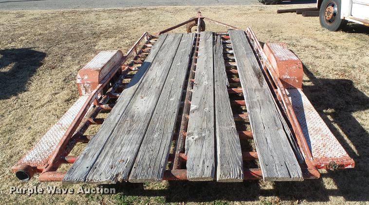 image for item DF2889 Utility trailer