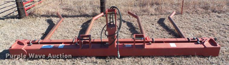 image for item DF2892 2012 Cobra IP bale mover