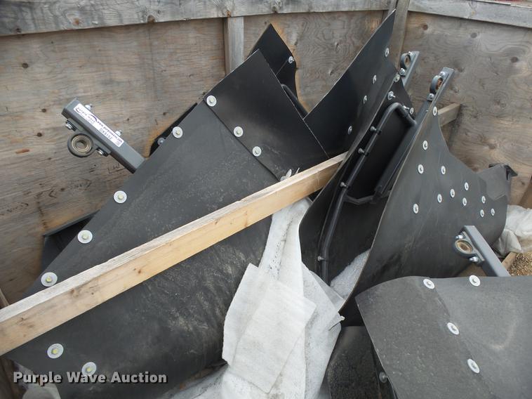 image for item DX9152 (4) Rogator crop shields