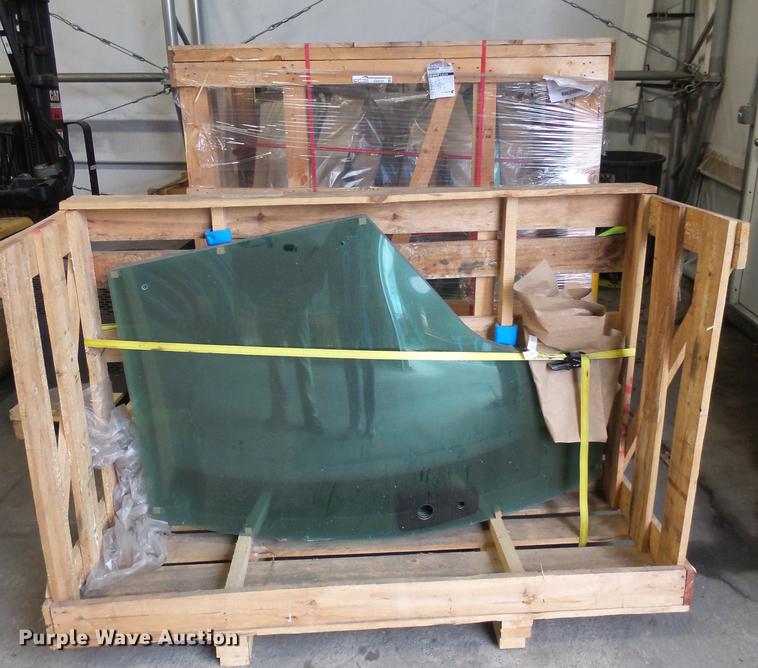 image for item DX9167 (65) front cab glass