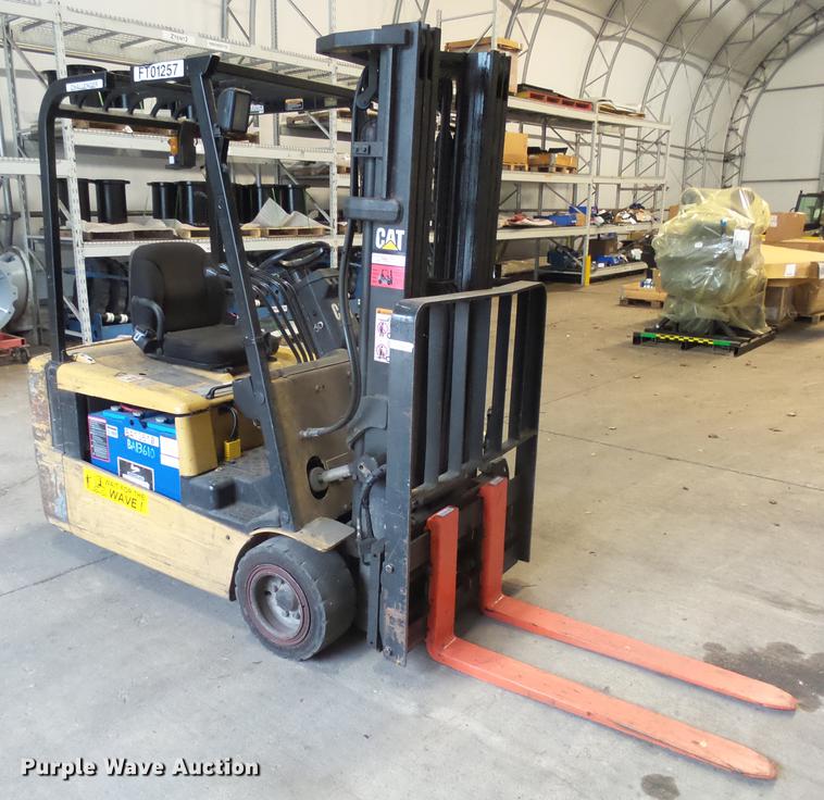 image for item DX9168 Caterpillar EP20KT forklift