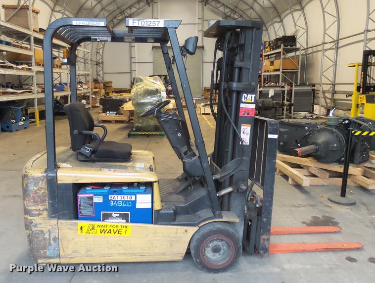 image for item DX9168 Caterpillar EP20KT forklift