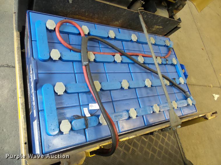 image for item DX9168 Caterpillar EP20KT forklift