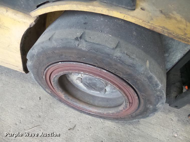 image for item DX9168 Caterpillar EP20KT forklift