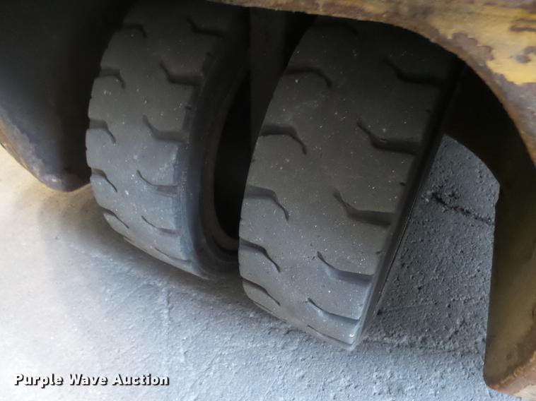 image for item DX9168 Caterpillar EP20KT forklift