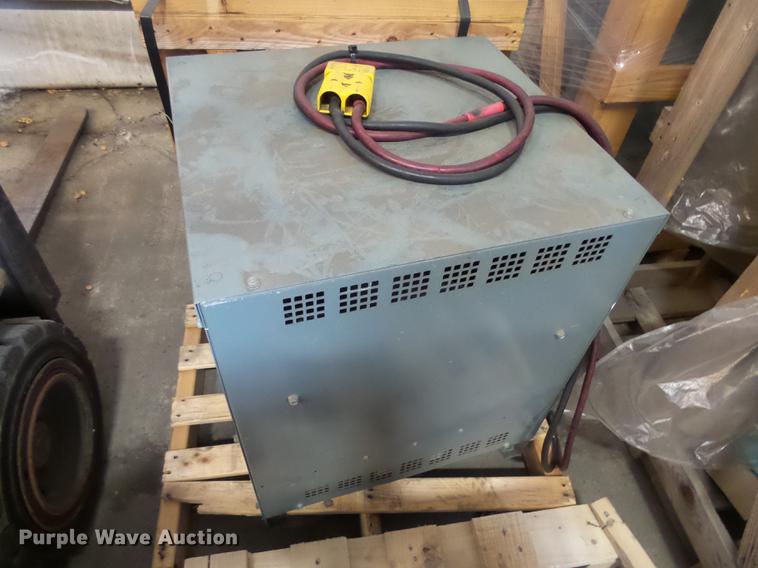 image for item DX9169 Caterpillar EP20KT forklift