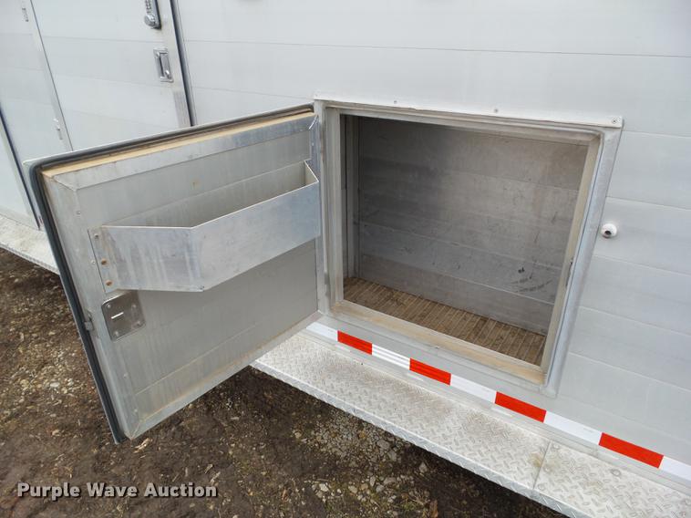 image for item EM9060 1995 Jamco livestock trailer