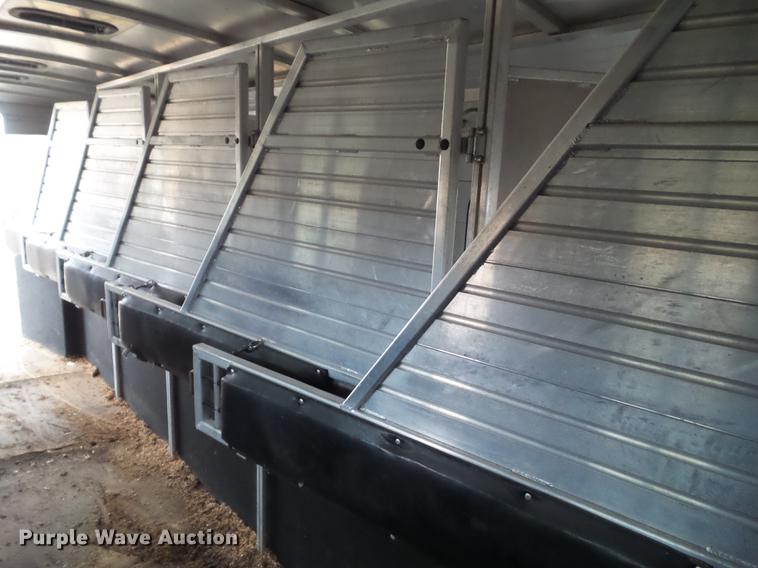 image for item EM9060 1995 Jamco livestock trailer