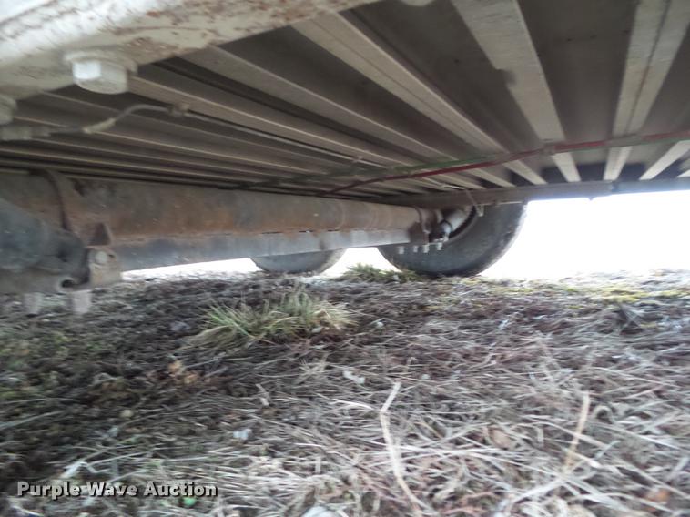 image for item EM9060 1995 Jamco livestock trailer