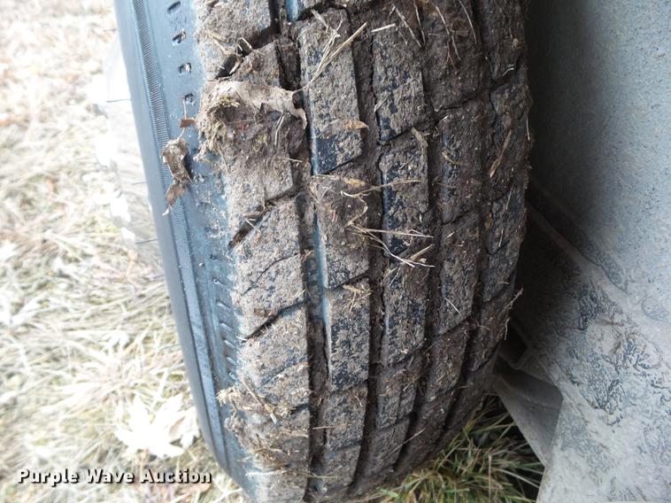 image for item EM9060 1995 Jamco livestock trailer