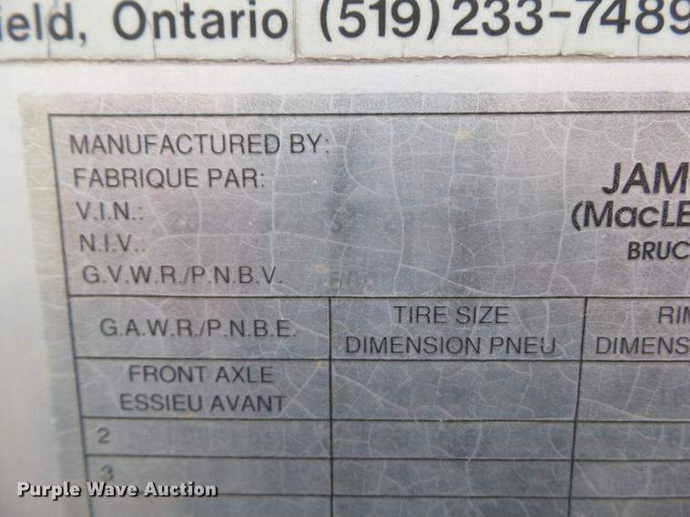 image for item EM9060 1995 Jamco livestock trailer