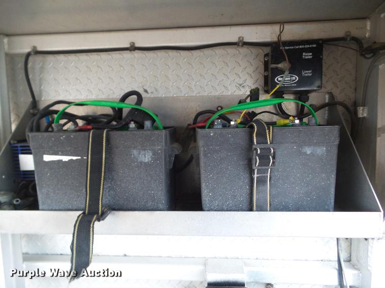 image for item EM9060 1995 Jamco livestock trailer