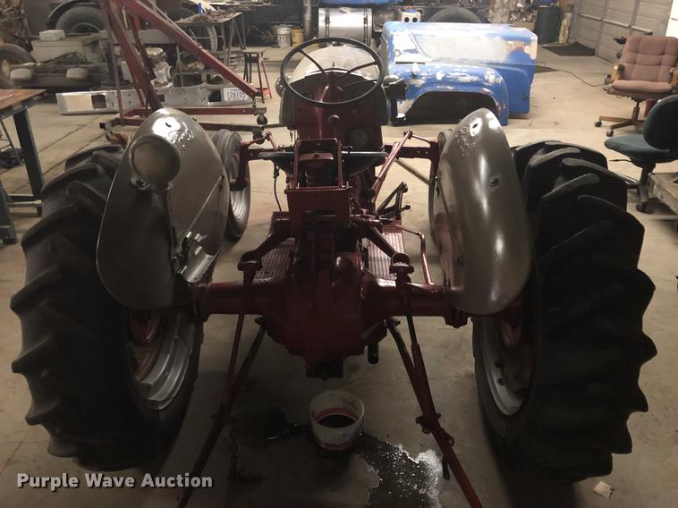 image for item EN9750 Ford tractor