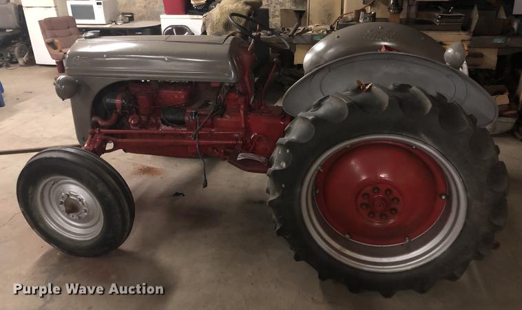 image for item EN9750 Ford tractor