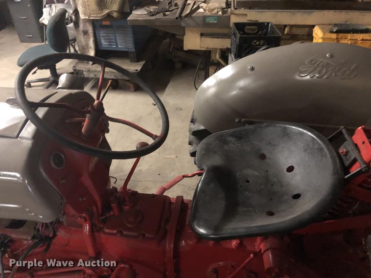 image for item EN9750 Ford tractor