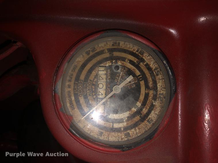 image for item EN9750 Ford tractor