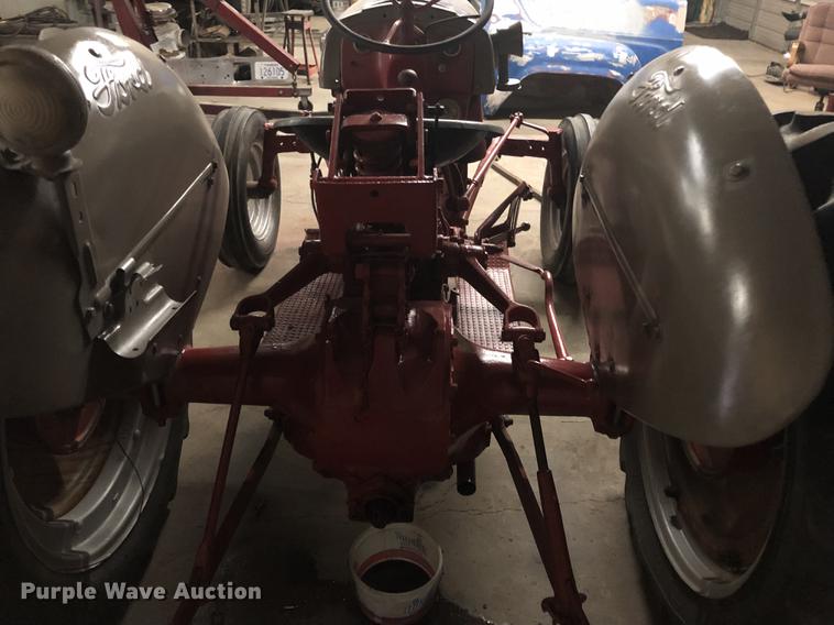 image for item EN9750 Ford tractor