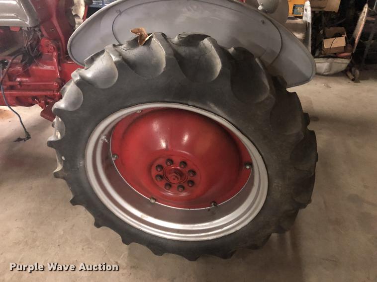 image for item EN9750 Ford tractor