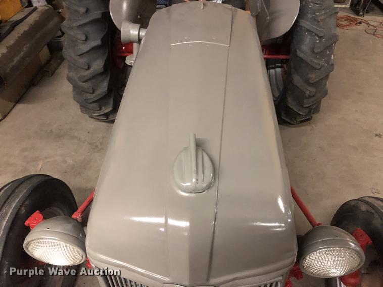 image for item EN9750 Ford tractor