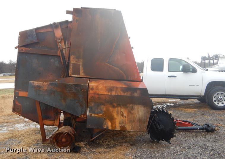 image for item ER9379 1992 Case IH 8465T round baler