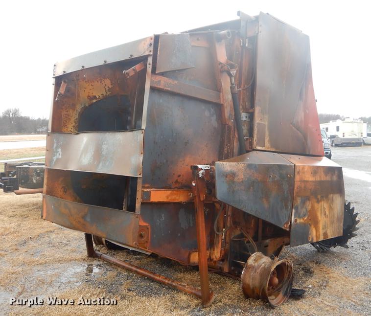 image for item ER9379 1992 Case IH 8465T round baler