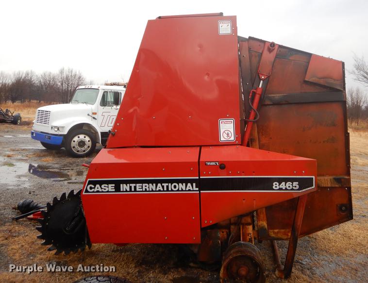 image for item ER9379 1992 Case IH 8465T round baler