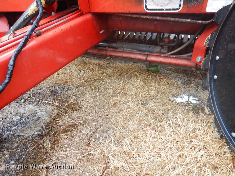image for item ER9379 1992 Case IH 8465T round baler