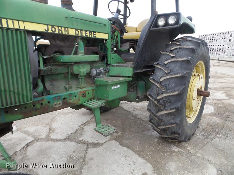 image for item EW9841 John Deere 4450 tractor