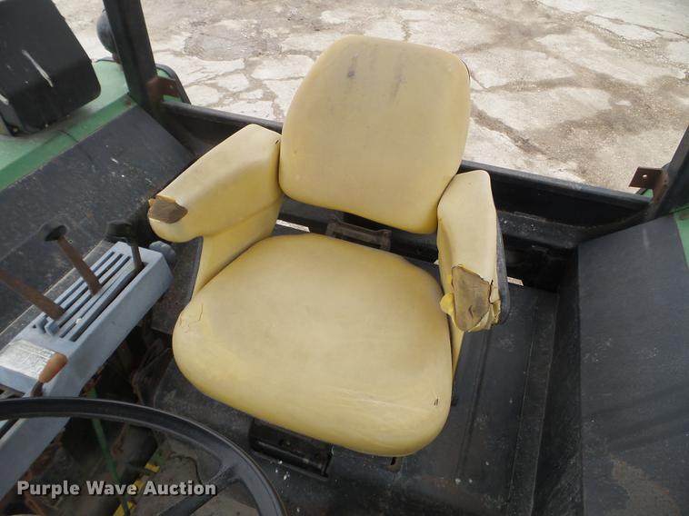 image for item EW9841 John Deere 4450 tractor