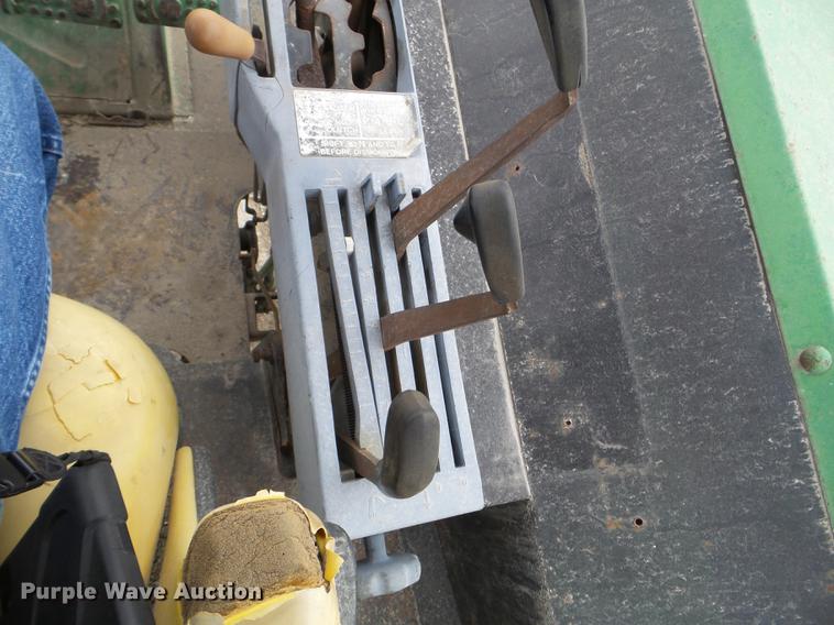 image for item EW9841 John Deere 4450 tractor