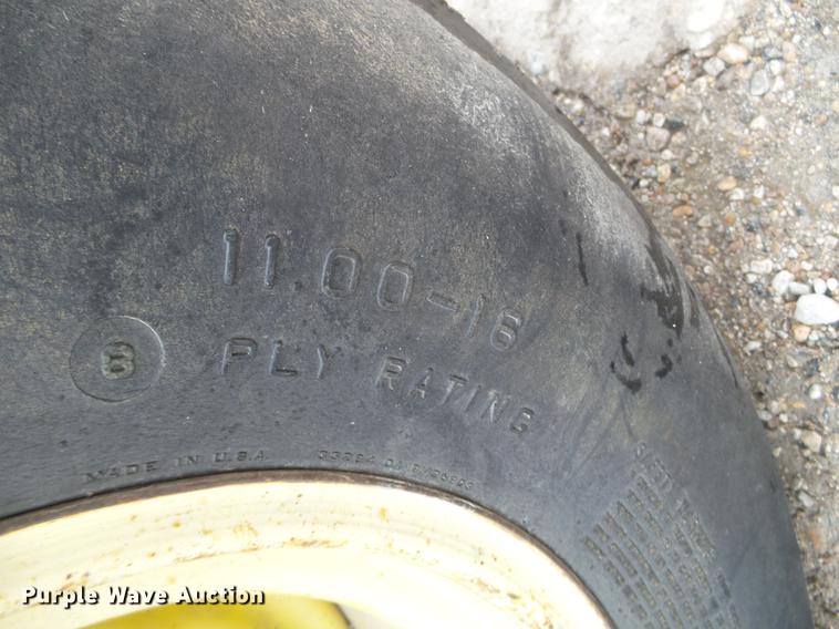 image for item EW9841 John Deere 4450 tractor