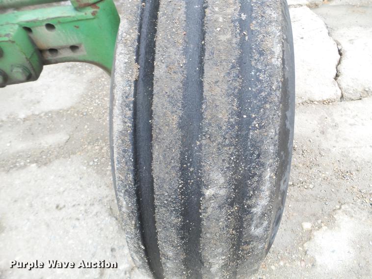 image for item EW9841 John Deere 4450 tractor