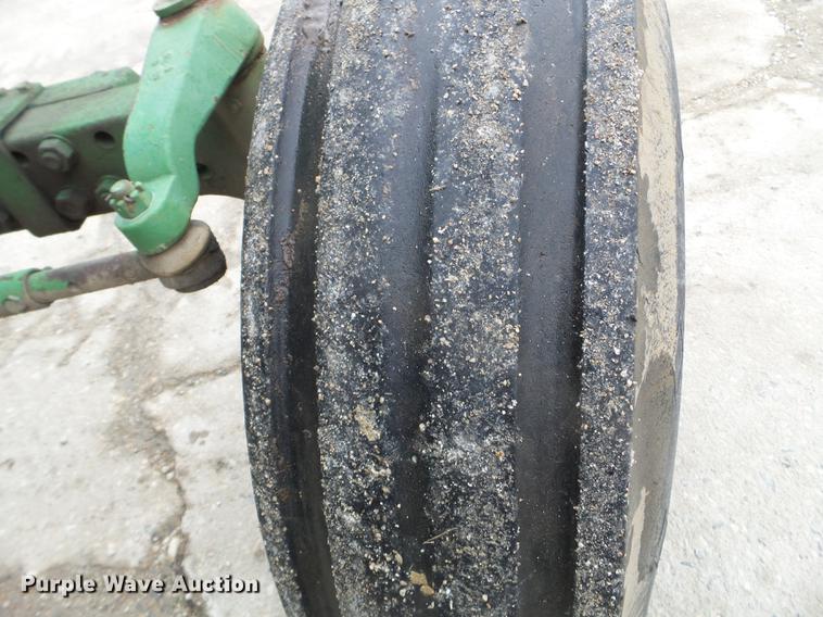 image for item EW9841 John Deere 4450 tractor