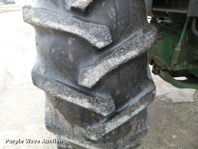 image for item EW9841 John Deere 4450 tractor