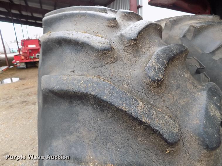 image for item FE9283 2001 Case IH MX200 Magnum MFWD tractor