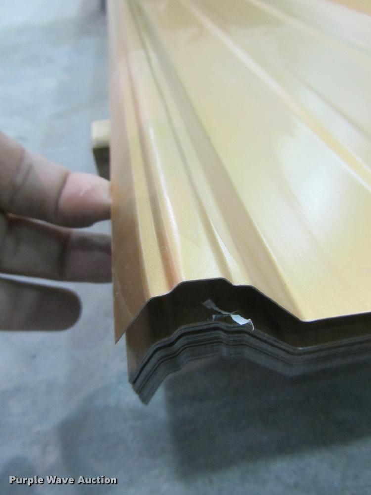 image for item G1433 (45) sheets of metal siding/roofing