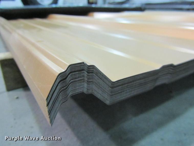 image for item G1433 (45) sheets of metal siding/roofing