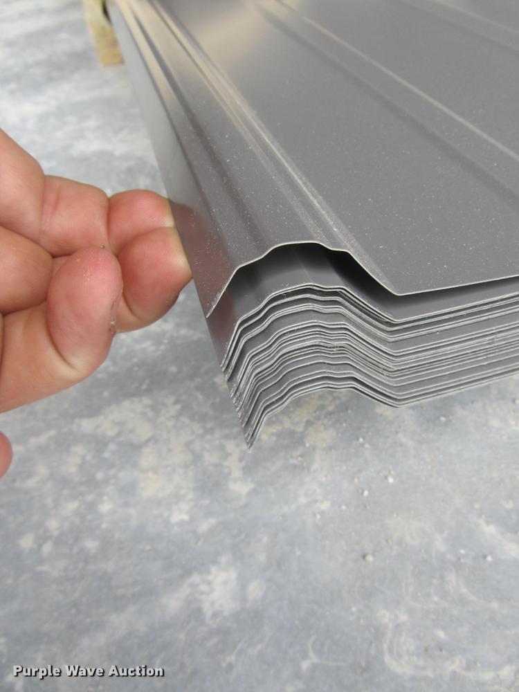 image for item G1434 (60) sheets of metal siding/roofing