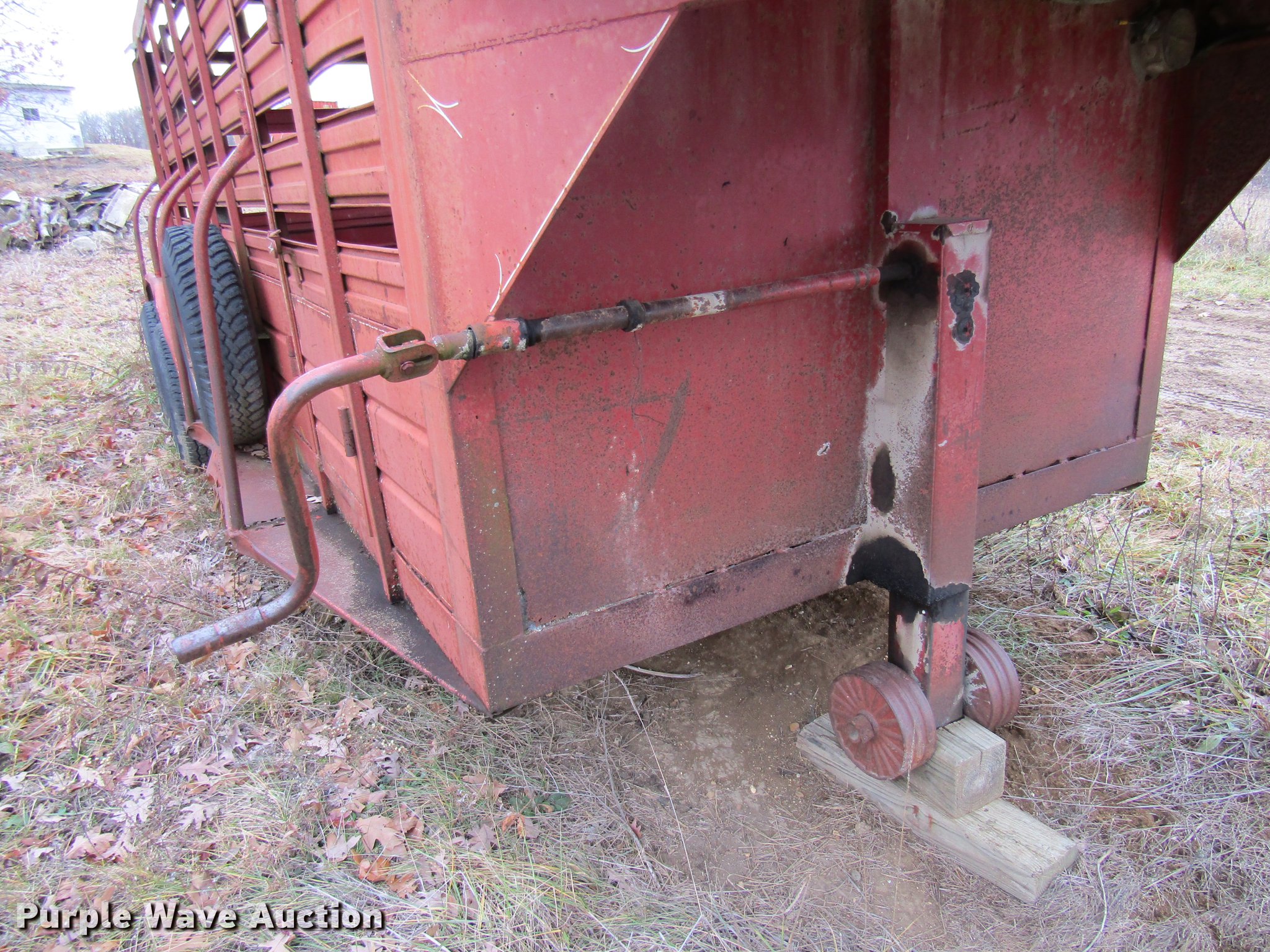 1974 WW livestock trailer in New Cambria, MO Item DE5969 sold