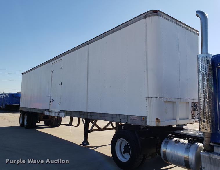 image for item AV9468 1981 Fruehauf dry van trailer