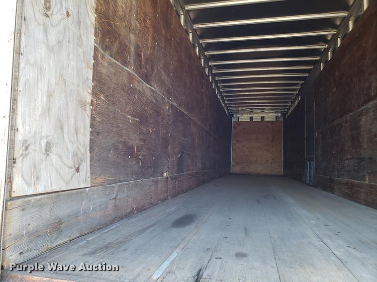 image for item AV9468 1981 Fruehauf dry van trailer