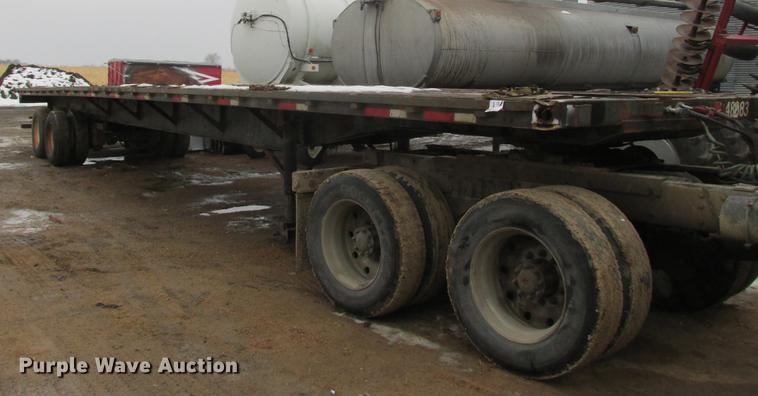 image for item DA8313 1991 Stoughton flatbed trailer