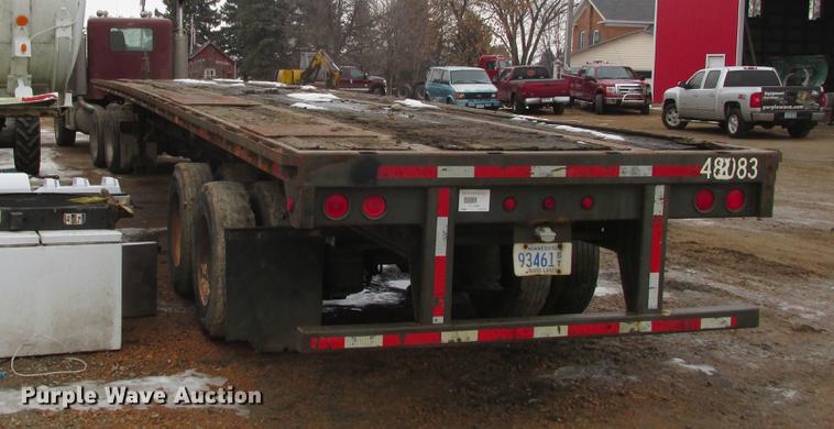 image for item DA8313 1991 Stoughton flatbed trailer