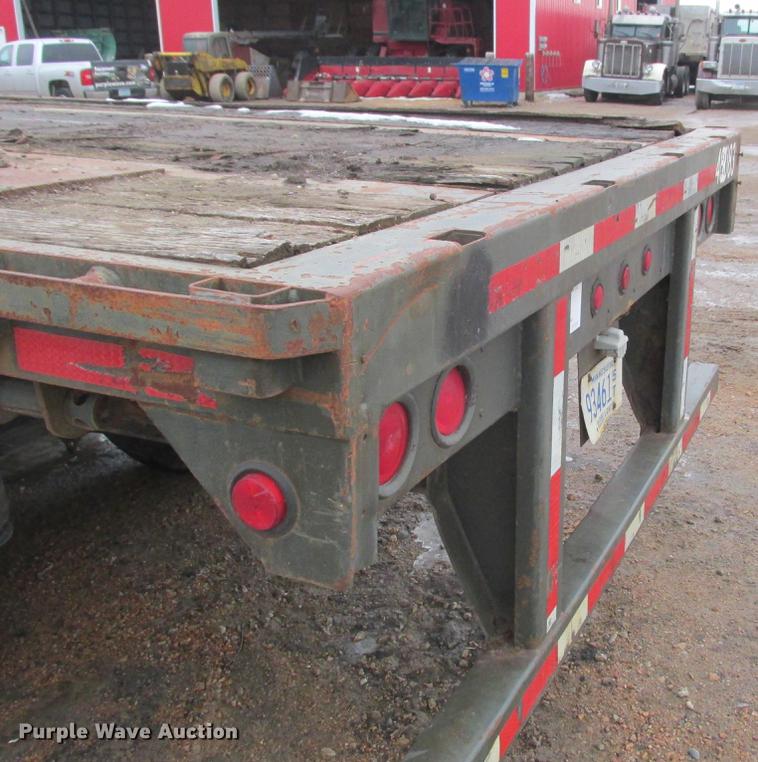 image for item DA8313 1991 Stoughton flatbed trailer