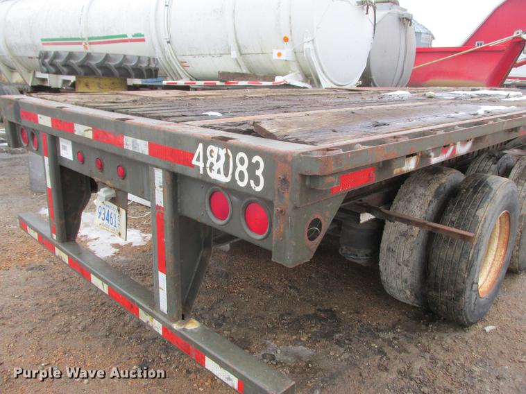 image for item DA8313 1991 Stoughton flatbed trailer